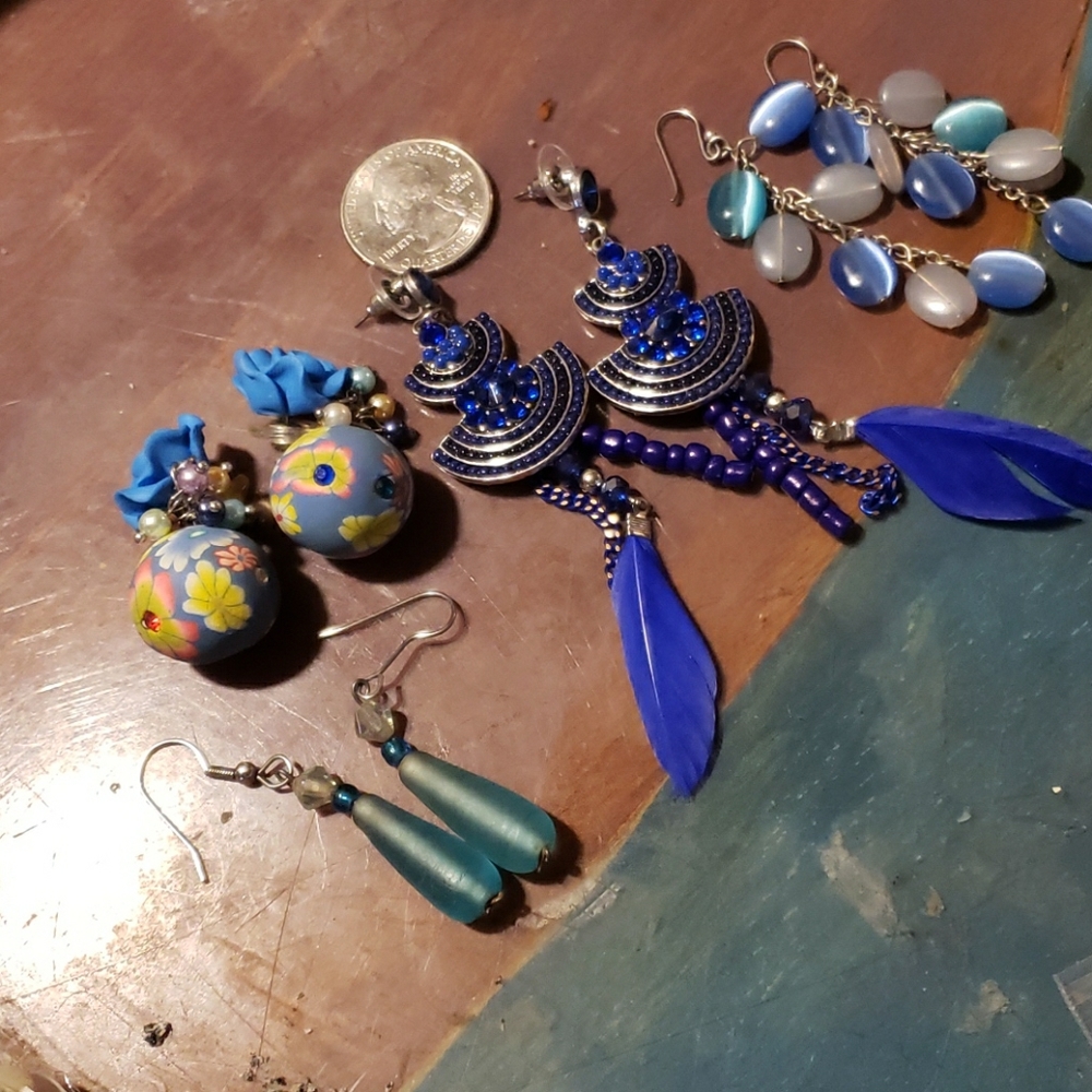 Lot of earrings